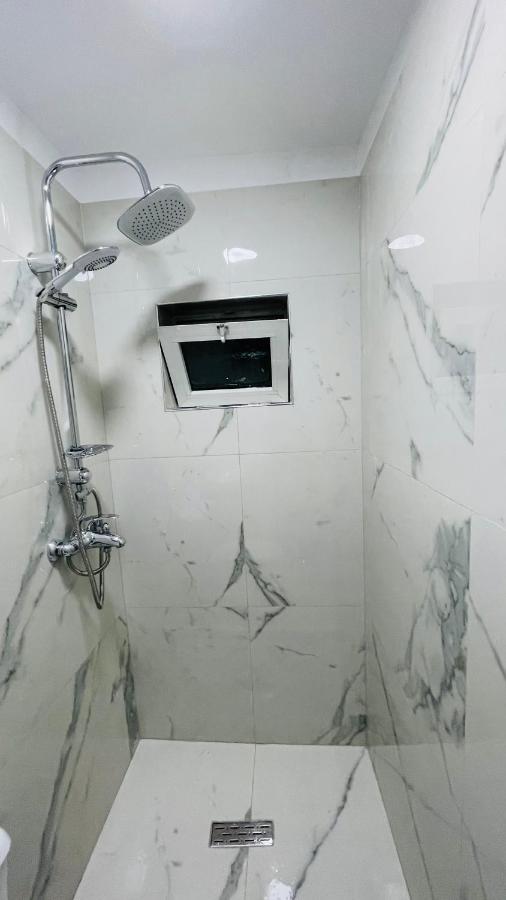 Hotel Drinos Tirana Exterior foto